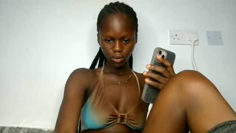 Snapshot of mandymia chatting on 06-16-26, 05:21 mandymia online show from 06-16-26, 05:21