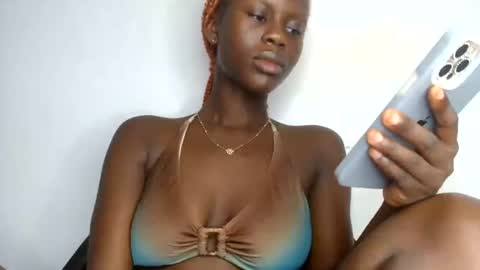 Snapshot of mandymia chatting on 07-28-26, 07:50 mandymia online show from 07-28-26, 07:50