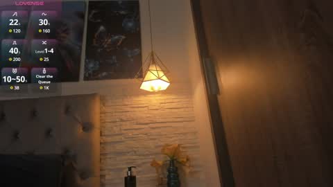 Mandy Val online show from 12-13-24, 11:39