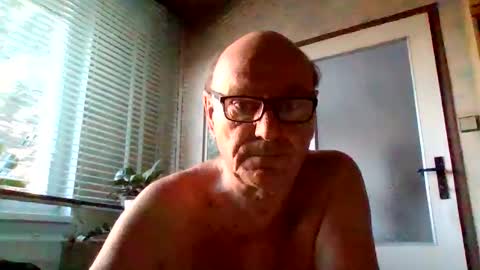 manes5858 online show from 03-19-26, 05:44