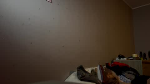 Snapshot of manh3 chatting on 06-14-26, 11:07 Man37 online show from 06-14-26, 11:07