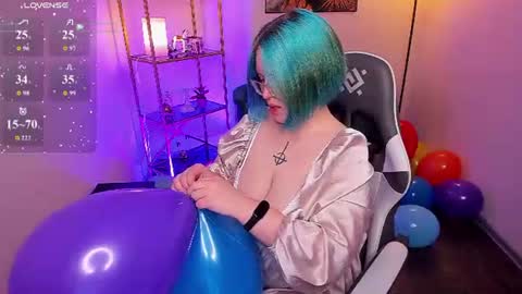 manic_pixie_ online show from 06-20-26, 10:51