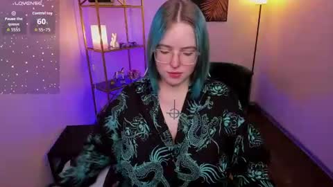 manic_pixie_ online show from 07-31-26, 03:00