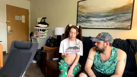 manicpixiedreamfrog online show from 05-21-26, 06:15