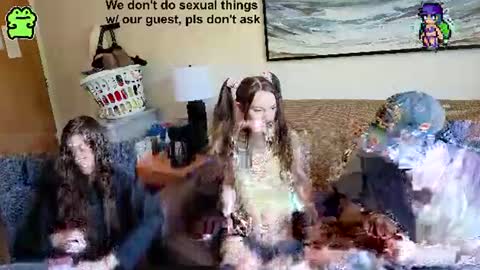 manicpixiedreamfrog online show from 06-14-26, 03:47