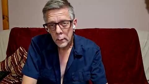 Snapshot of manlymanson chatting on 05-31-26, 02:42 Dickinabox online show from 05-31-26, 02:42