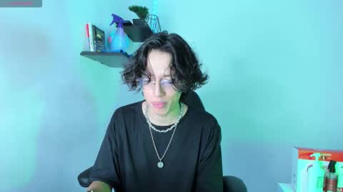 Manuel online show from 11-02-25, 02:36