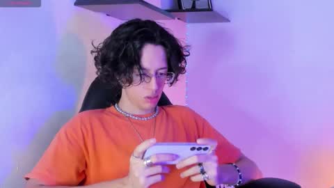 Manuel online show from 11-20-25, 02:23