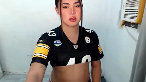 Snapshot of manualrein19 chatting on 12-14-25, 01:44 rein online show from 12-14-25, 01:44