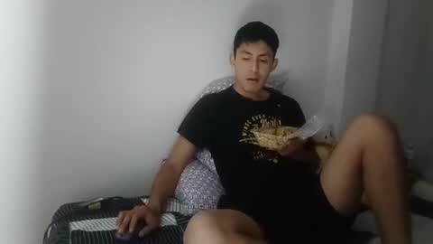 Snapshot of manucurve chatting on 10-01-25, 02:06 manucurve online show from 10-01-25, 02:06