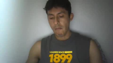 Snapshot of manucurve chatting on 10-20-25, 03:51 manucurve online show from 10-20-25, 03:51