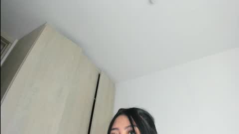 MANUELA online show from 04-11-26, 01:37