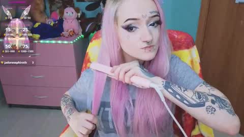 Snapshot of manuela_unicorn chatting on 10-15-25, 07:58 Manuela online show from 10-15-25, 07:58