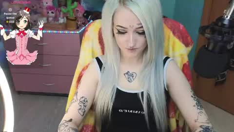 Manuela online show from 04-21-26, 08:44