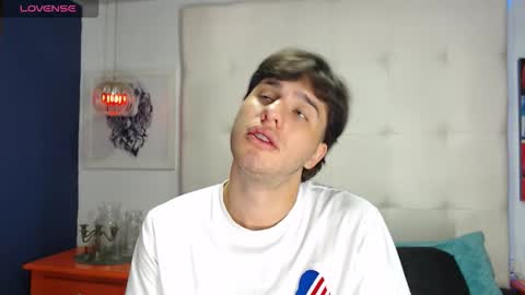 Manuel online show from 03-24-26, 05:01