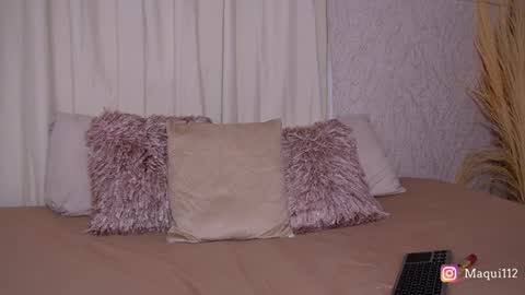 Snapshot of maquiii chatting on 12-17-24, 10:11 Maquii online show from 12-17-24, 10:11