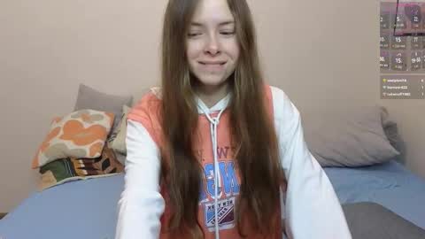 Snapshot of mar7gan chatting on 10-19-25, 02:12 mar7gan online show from 10-19-25, 02:12