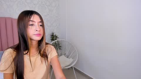 Mara online show from 04-25-26, 12:52