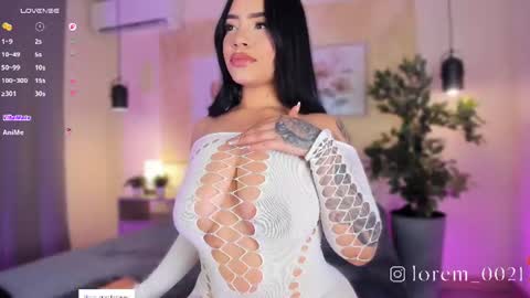 Snapshot of mara_martinez chatting on 06-19-26, 09:18 online show from 06-19-26, 09:18