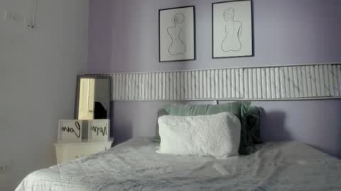 Mrs. Sweet online show from 09-27-25, 07:08