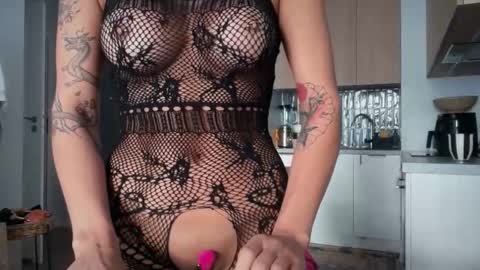 Marakuia online show from 11-19-25, 08:14