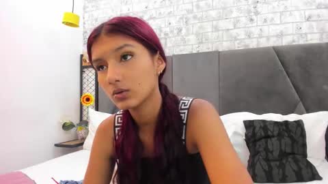 Maray Lous  online show from 12-19-25, 08:05