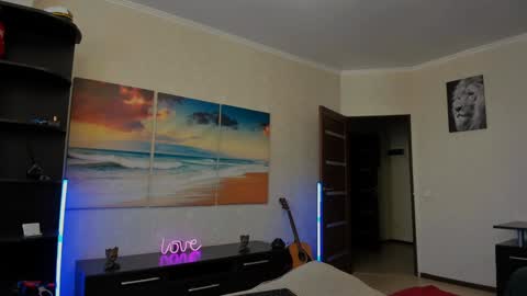 Snapshot of marc105100 chatting on 01-28-25, 12:00 alex marvelxx online show from 01-28-25, 12:00