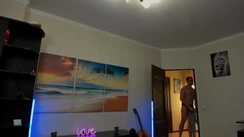 Snapshot of marc105100 chatting on 01-29-25, 05:19 alex marvelxx online show from 01-29-25, 05:19