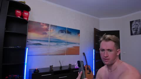 Snapshot of marc105100 chatting on 02-08-25, 07:49 alex marvelxx online show from 02-08-25, 07:49