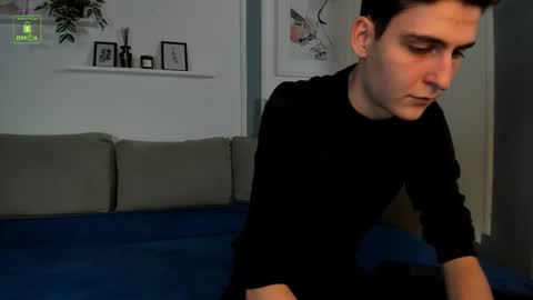 Snapshot of marcel_huber chatting on 09-20-25, 04:19 Marcel online show from 09-20-25, 04:19