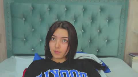 Marcela online show from 09-27-25, 09:53