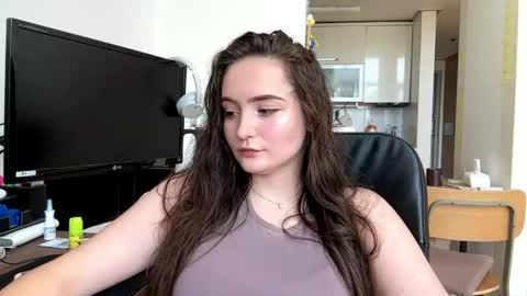 Eva online show from 06-09-26, 03:07