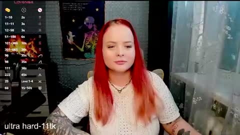 Snapshot of marcelinepeach chatting on 08-03-26, 03:16 Sara online show from 08-03-26, 03:16