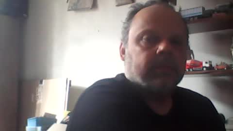 Snapshot of marcello_original074 chatting on 08-09-26, 12:32 marcello online show from 08-09-26, 12:32
