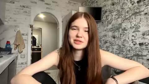 Snapshot of marcibellehumeur chatting on 07-01-26, 06:26 Mira online show from 07-01-26, 06:26
