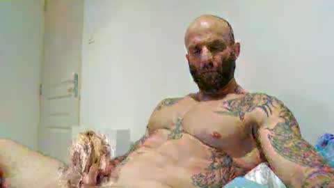 Snapshot of marco505050146083 chatting on 12-21-25, 11:01 marco505050146083 online show from 12-21-25, 11:01