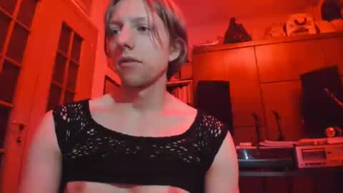Snapshot of marcofiga1995 chatting on 04-19-26, 09:17 Marko1995 online show from 04-19-26, 09:17
