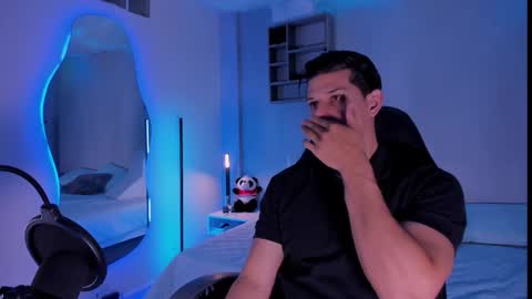 Marco Sullivan online show from 10-25-25, 01:18