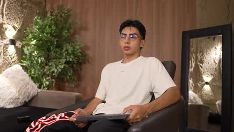 Marco and Ethan online show from 10-02-25, 04:30