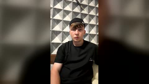Snapshot of marcus_euphoria_ chatting on 06-10-26, 06:29 Call me Marcus online show from 06-10-26, 06:29