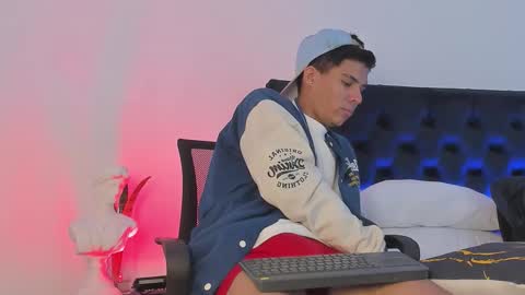 marcus_moreno online show from 02-25-26, 12:53