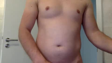 marcwholoves26 online show from 04-12-26, 07:02