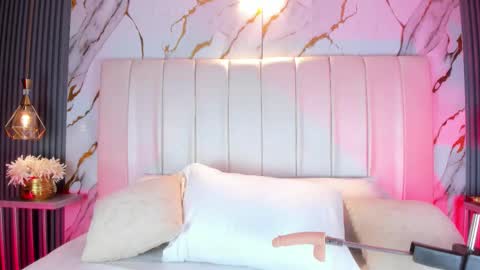 Marelyn online show from 02-24-26, 05:22