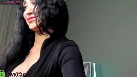 Margaret Clark online show from 02-16-25, 03:15