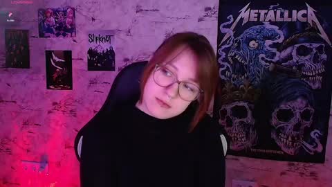 Snapshot of margaret_red chatting on 04-29-26, 06:25 Margaret online show from 04-29-26, 06:25