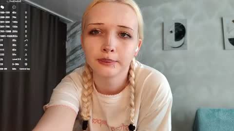 Snapshot of margaretasey chatting on 06-18-26, 11:42 Margaret online show from 06-18-26, 11:42