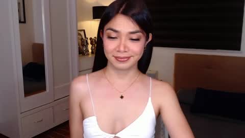 Snapshot of margawilliams chatting on 11-05-25, 08:14 Marga Williams online show from 11-05-25, 08:14