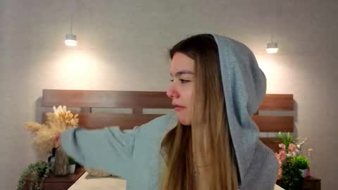 Snapshot of margiedavidson chatting on 02-05-26, 08:41 Call me Margie33 online show from 02-05-26, 08:41