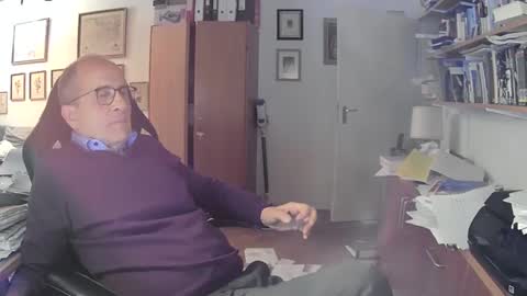 marginalie online show from 01-01-25, 04:29