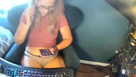 Elle online show from 09-17-25, 12:51